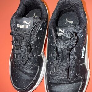 Puma Black Sneakers Classic Athletic Style